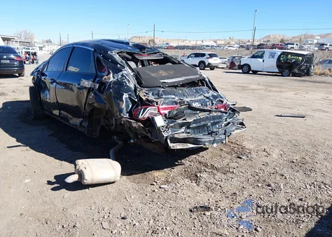 2022 Kia K5 Gt-Line z USA, uszkodzony, nr VIN 5XXG64J21NG154727